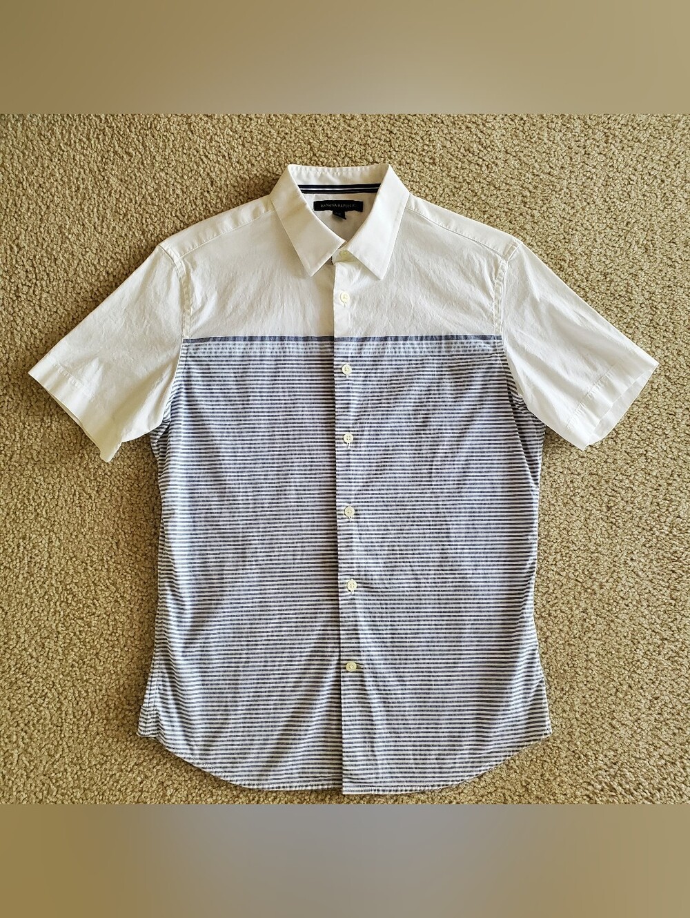 Banana Republic White and Blue Short Sleeve Button-Down Shirt